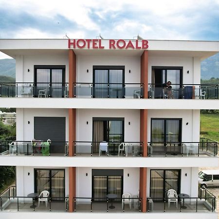 Hotel Roalb Radhimë Екстериор снимка