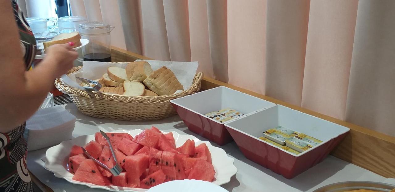 Hotel Roalb Radhimë Екстериор снимка