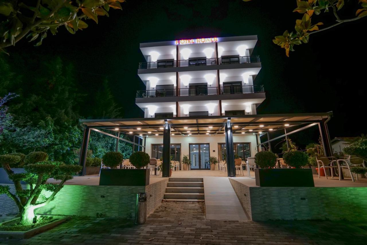Hotel Roalb Radhimë Екстериор снимка