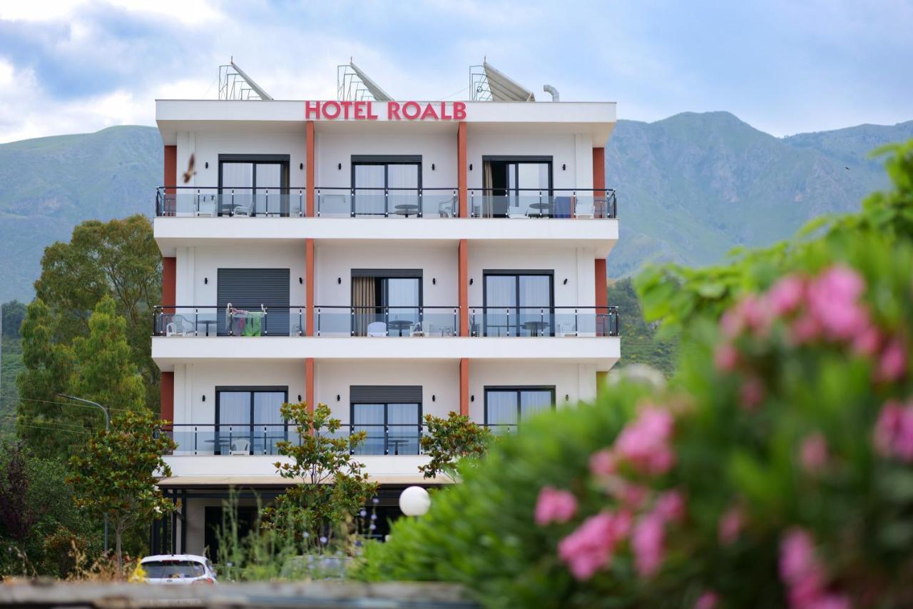 Hotel Roalb Radhimë Екстериор снимка