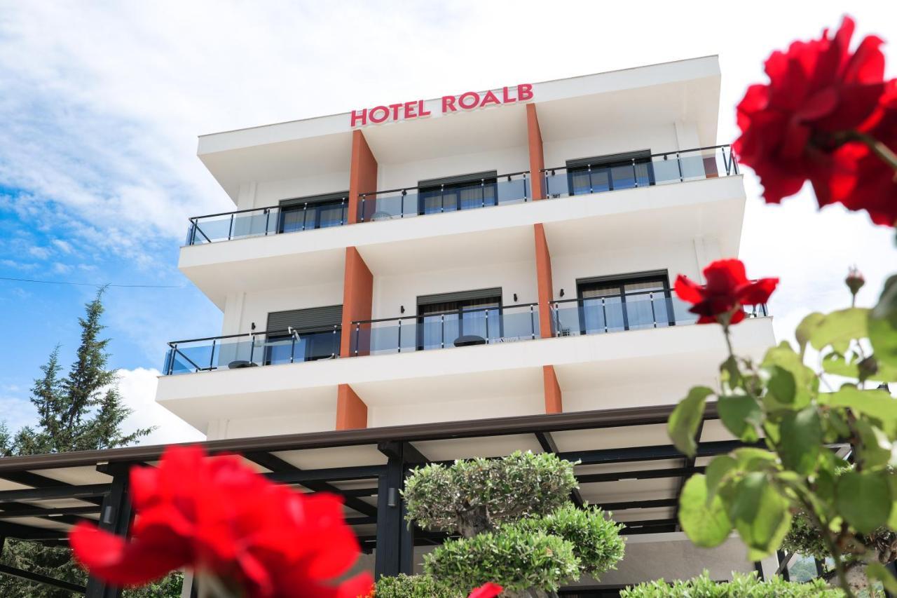 Hotel Roalb Radhimë Екстериор снимка
