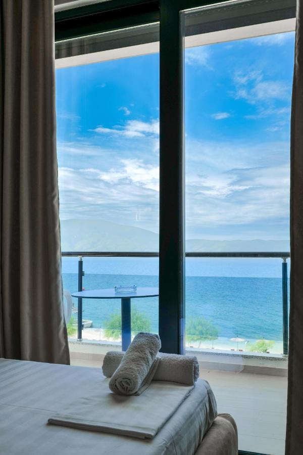Hotel Roalb Radhimë Екстериор снимка