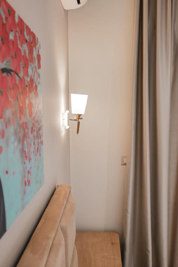 Hotel Roalb Radhimë Екстериор снимка