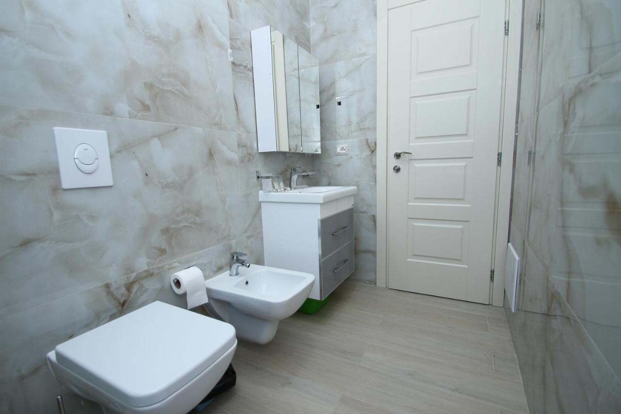 Hotel Roalb Radhimë Екстериор снимка